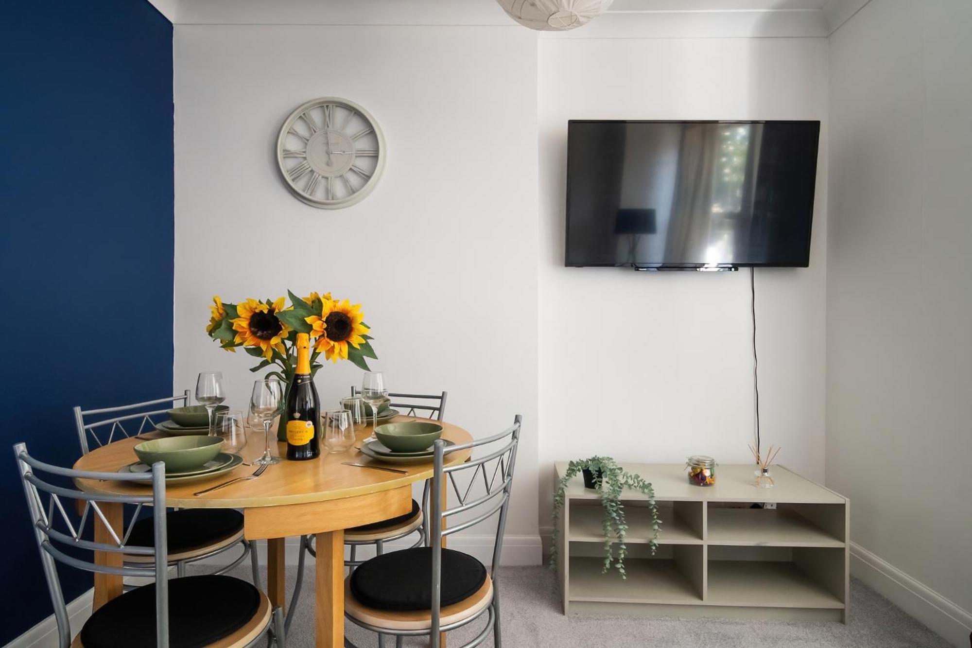 Gorgeous 2Bed Apartment In Fulham, Londra Dış mekan fotoğraf